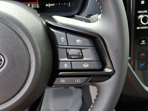 Used 2025 Subaru Forester Premium AWD/4WD image 25