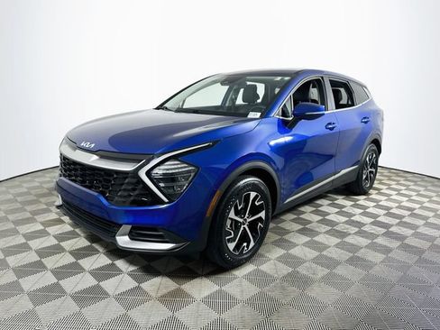 Used 2025 Kia Sportage EX FWD image 7