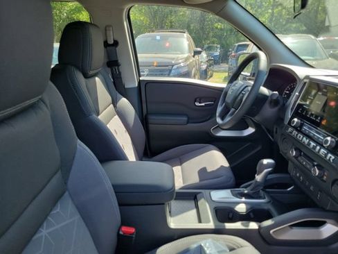 New 2026 Nissan Frontier SV w/ SV Convenience Package RWD image 30