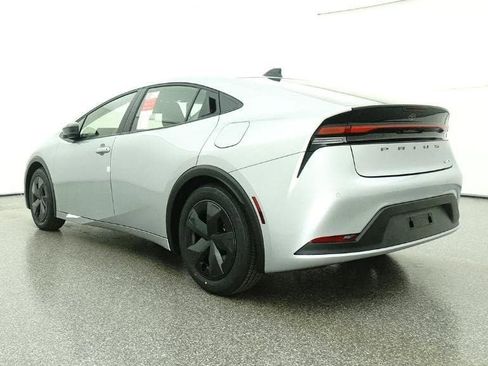 New 2026 Toyota Prius LE image 21