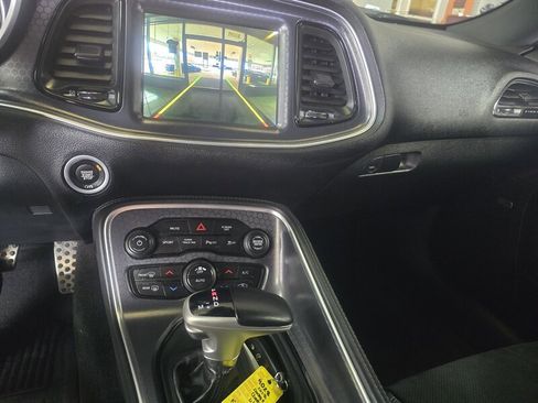 Used 2018 Dodge Challenger R/T Scat Pack w/ Dynamics Package image 24