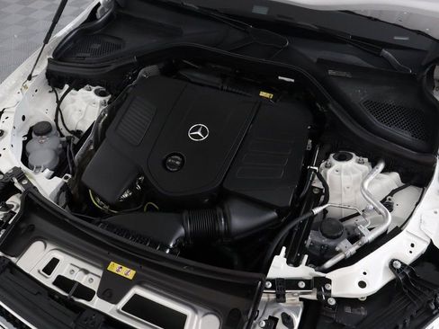 Certified 2025 Mercedes-Benz GLC 300 4MATIC image 24
