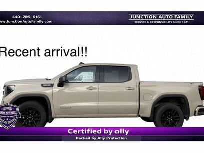 Used 2023 GMC Sierra 1500 Elevation w/ LPO, Elevation Black Package