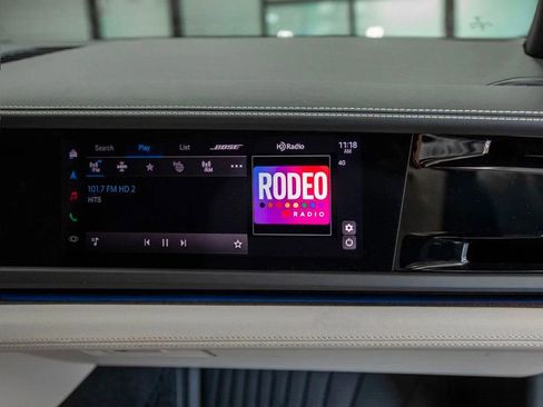 Used 2024 Porsche Panamera 4 image 23