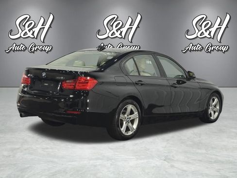 Used 2013 BMW 320i xDrive Sedan AWD/4WD image 18