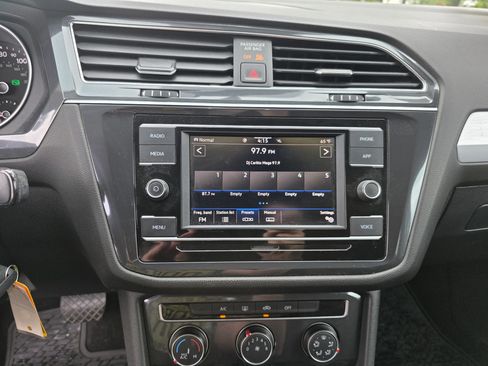 Used 2020 Volkswagen Tiguan S AWD/4WD image 13