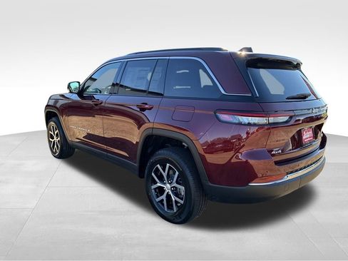 New 2025 Jeep Grand Cherokee Limited image 3