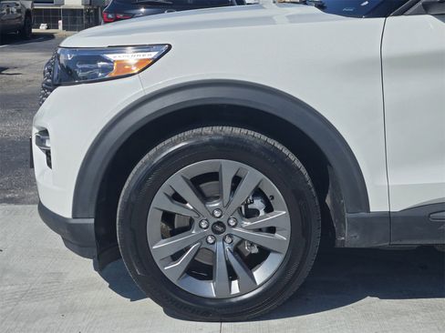 Certified 2023 Ford Explorer XLT w/ Equipment Group 202A image 8
