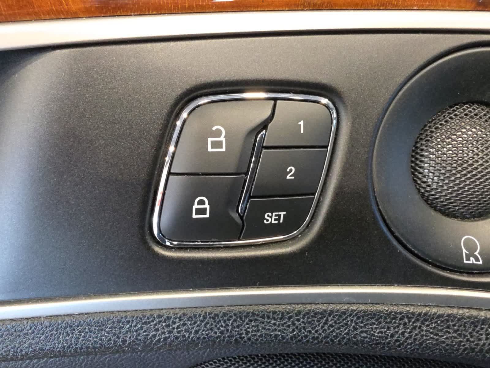 Used 2020 Lincoln MKZ Reserve w/ Elements Package AWD/4WD image 19