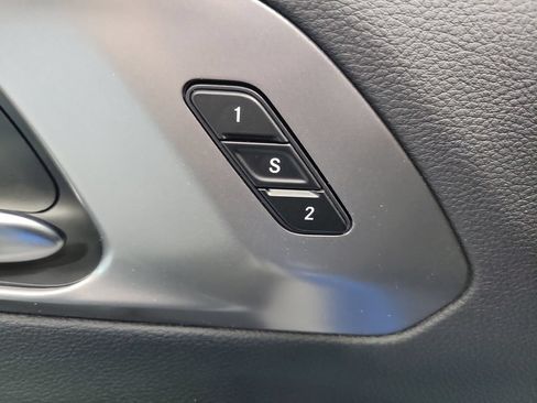 New 2027 Chrysler Pacifica Select AWD/4WD image 24