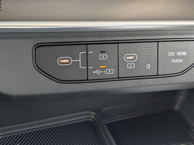 New 2026 Kia Carnival EX FWD image 23