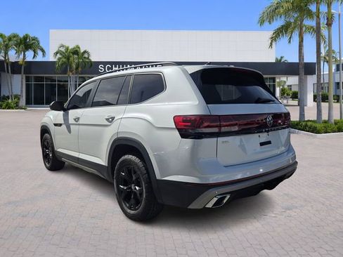 Used 2024 Volkswagen Atlas Peak Edition SEL AWD/4WD image 5