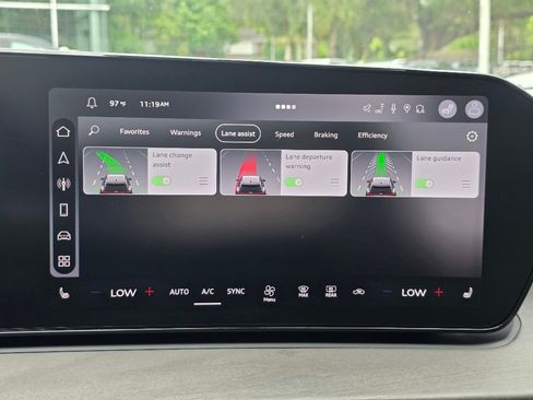 New 2026 Audi Q3 quattro 2.0T AWD/4WD image 25
