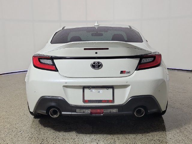 Used 2025 Toyota GR86 Premium RWD image 6