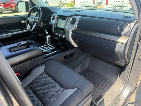 Used 2019 Toyota Tundra SR5 w/ TRD Off Road Package image 27