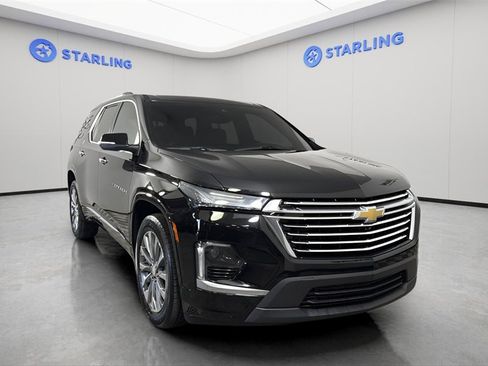 Used 2023 Chevrolet Traverse Premier image 14