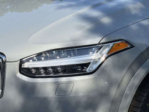 Certified 2024 Volvo XC90 T8 Plus w/ Protection Package Premier AWD/4WD image 6