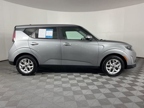 Used 2024 Kia Soul LX w/ Option Group 015 image 11