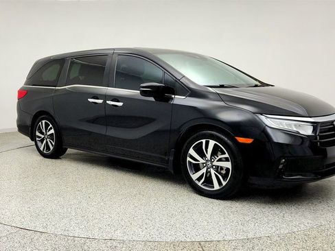 Used 2023 Honda Odyssey Touring image 3