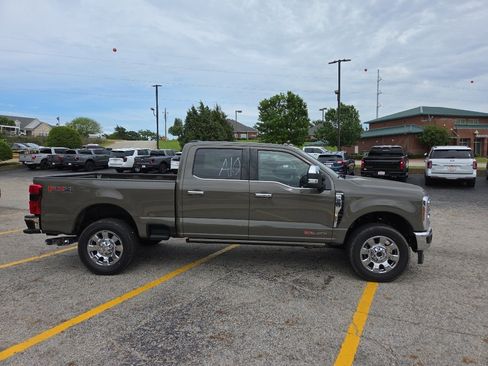 New 2026 Ford F250 King Ranch w/ Chrome Package AWD/4WD image 4