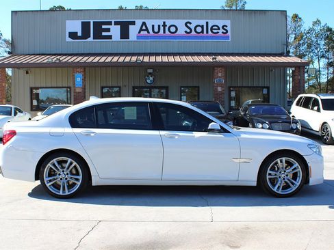 Used 2013 BMW 740Li image 8