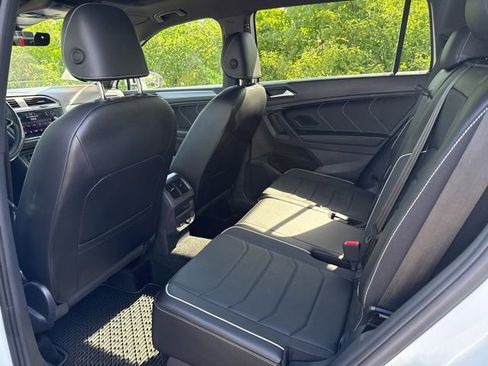 Used 2024 Volkswagen Tiguan SEL R-Line AWD/4WD image 40