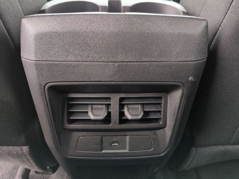 Used 2023 Chevrolet Colorado LT w/ LT Convenience Package II image 21