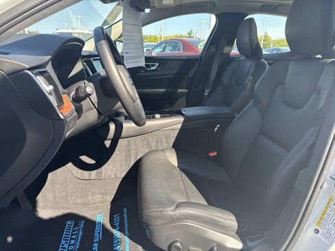 Used 2024 Volvo S60 T8 Plus w/ Climate Package image 20