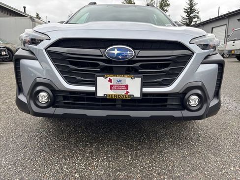 Certified 2025 Subaru Outback Onyx Edition AWD/4WD image 26