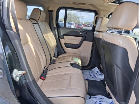 Used 2007 HUMMER H3 AWD/4WD image 9