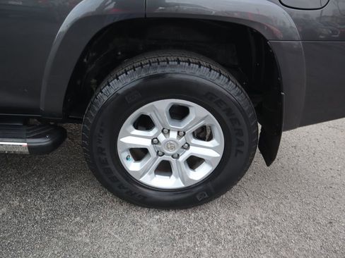 Used 2020 Toyota 4Runner SR5 image 9