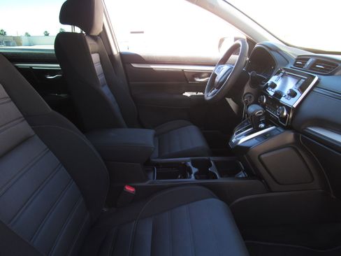 Used 2018 Honda CR-V LX image 8