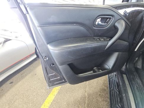 Used 2024 INFINITI QX80 Luxe AWD/4WD image 6