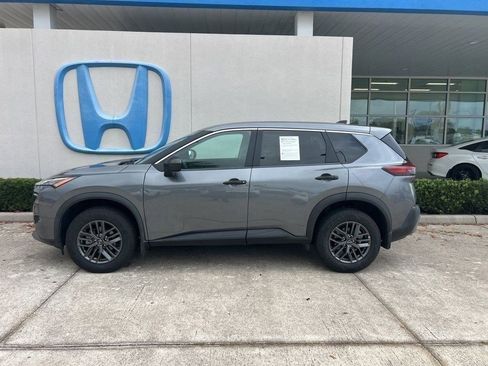 Used 2023 Nissan Rogue S FWD image 5
