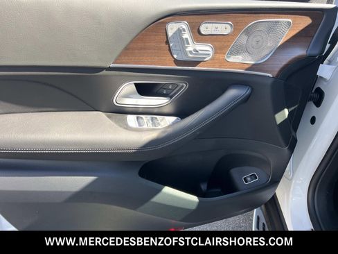 Used 2026 Mercedes-Benz GLS 450 4MATIC image 18