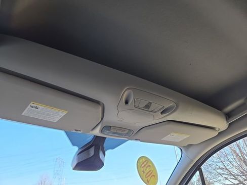 Used 2020 Ford Transit Connect XLT image 26