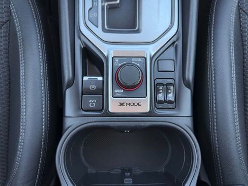 Used 2021 Subaru Forester Premium image 3