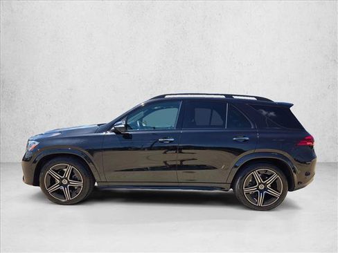 Used 2025 Mercedes-Benz GLE 350 4MATIC w/ AMG Line Exterior image 9