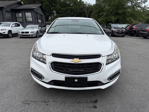 Used 2015 Chevrolet Cruze LS FWD image 3