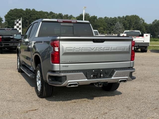 Used 2023 Chevrolet Silverado 1500 LT AWD/4WD image 6