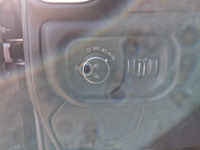 Used 2021 RAM 2500 Laramie AWD/4WD image 18