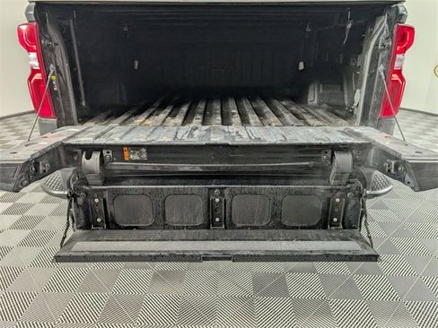 Used 2021 Chevrolet Silverado 1500 LT Trail Boss w/ LT Trail Boss Premium Package image 29