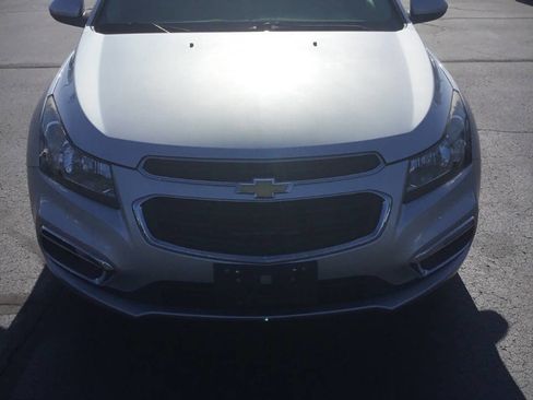 Used 2016 Chevrolet Cruze LT FWD image 8