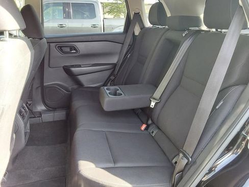 Used 2024 Nissan Rogue S AWD/4WD image 14