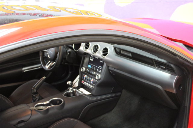Used 2019 Ford Mustang Coupe w/ Equipment Group 101A RWD image 10