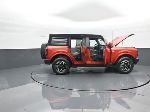 Used 2023 Ford Bronco Outer Banks image 41