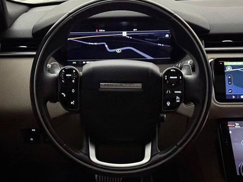Used 2020 Land Rover Range Rover Velar R-Dynamic S AWD/4WD image 31