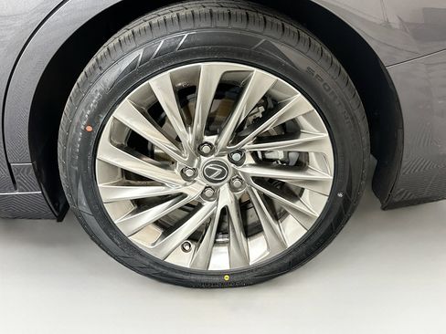 Used 2022 Lexus ES 300h ES 300h Luxury w/ Accessory Package 2 image 11