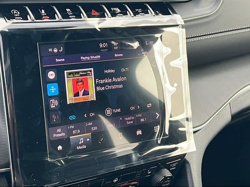 New 2025 Jeep Grand Cherokee L Altitude image 15