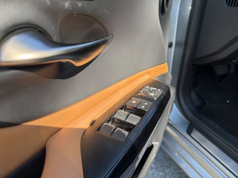 Used 2022 Lexus ES 350 w/ Premium Package image 16